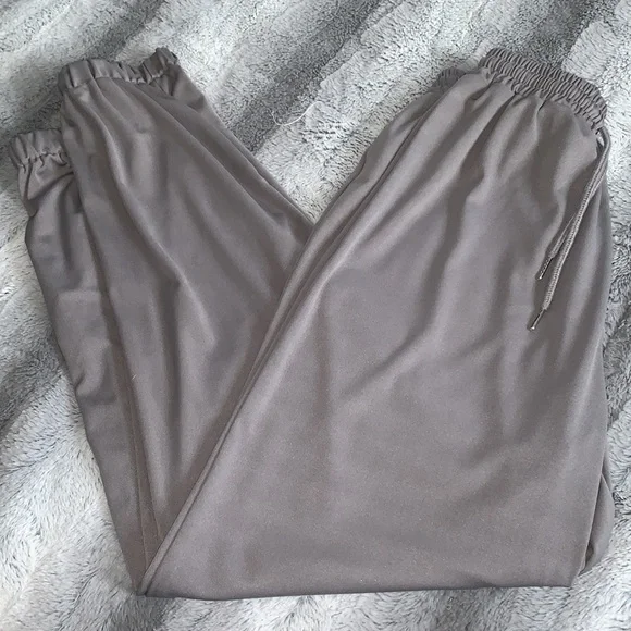 SHEIN Gray Joggers Pants S (4) EUC - Picture 1 of 7